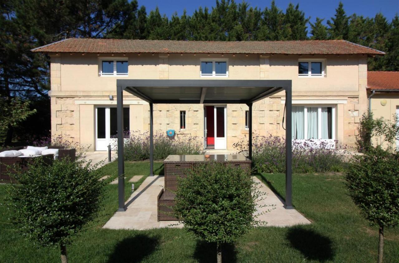 Villa Entiere Du Chateau Lacroix De Civrac 3 Ch, 3 Sdb, Piscine Xxl,Sauna, 4 Etoiles,7 Pers ภายนอก รูปภาพ