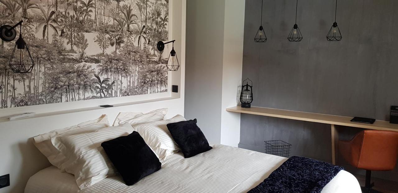 Villa Entiere Du Chateau Lacroix De Civrac 3 Ch, 3 Sdb, Piscine Xxl,Sauna, 4 Etoiles,7 Pers ภายนอก รูปภาพ
