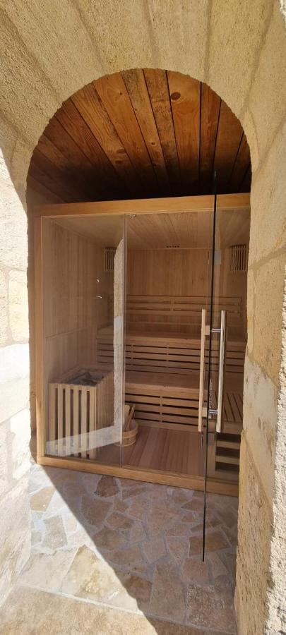 Villa Entiere Du Chateau Lacroix De Civrac 3 Ch, 3 Sdb, Piscine Xxl,Sauna, 4 Etoiles,7 Pers ภายนอก รูปภาพ